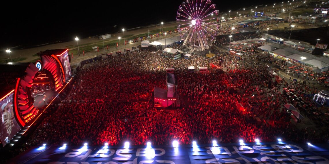 Salvador recebe quase 119 mil turistas e movimenta R$ 130 milhões nos três primeiros dias do Festival Virada Salvador