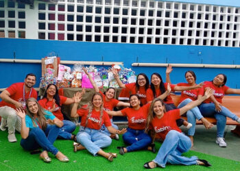 Instituto Sabin promove Natal solidário e presenteia crianças da OAF 