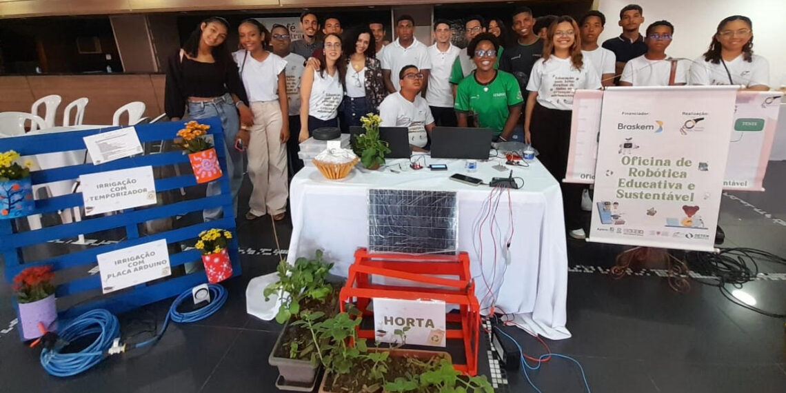 Estudantes de Camaçari apresentam projeto de irrigação com robótica sustentável