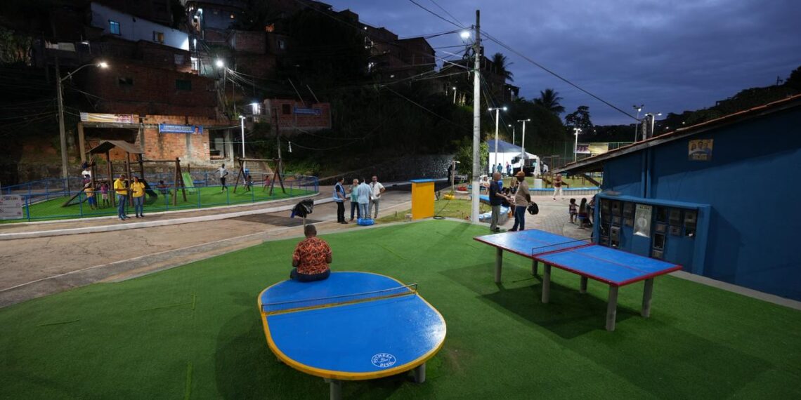 Cajazeiras VIII ganha praça requalificada pela Prefeitura