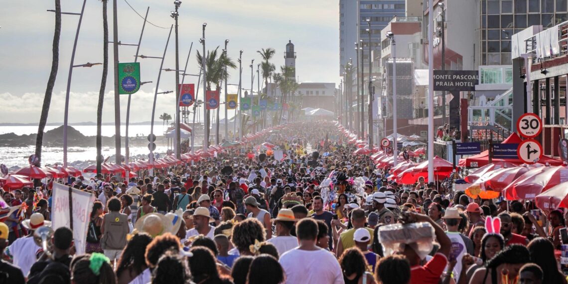 Fuzuê e Furdunço têm datas invertidas no pré-Carnaval de Salvador 2026; confira a nova programação