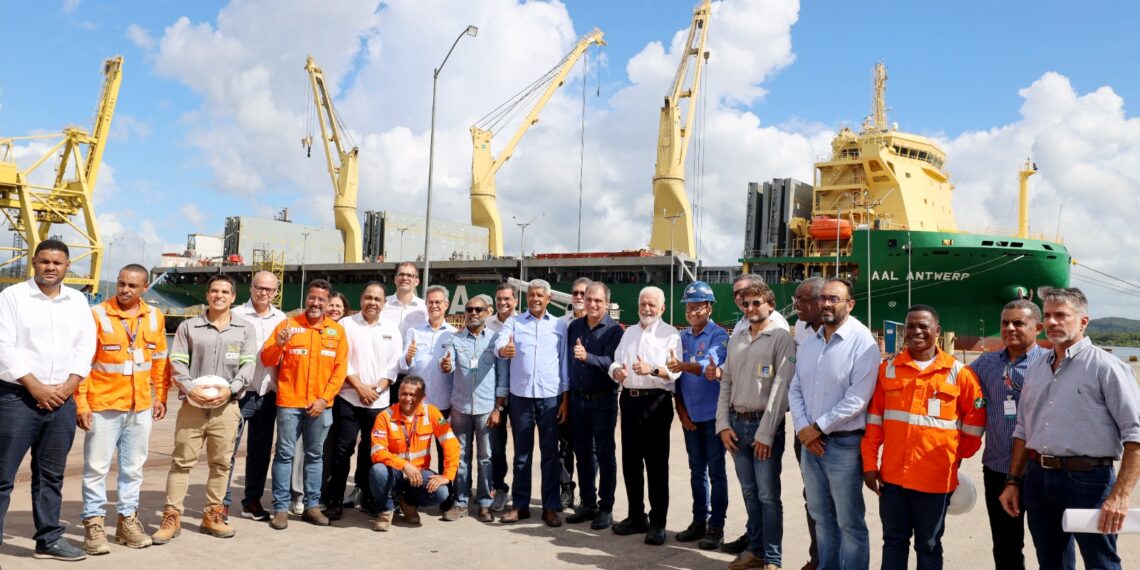 Retomada do Estaleiro Enseada impulsiona empregos na Bahia