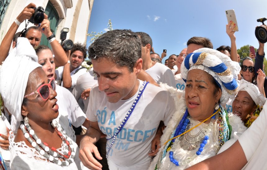 ACM Neto diz que PT “não consegue separar o público do partidário” e prevê vitória: “Vão perder os três de uma vez”