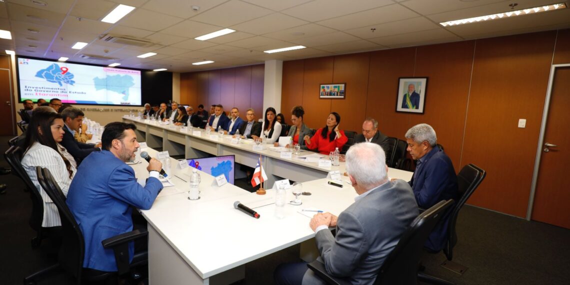 Governador se reúne com prefeito de Itarantim e destaca investimentos de R$ 36 milhões no município