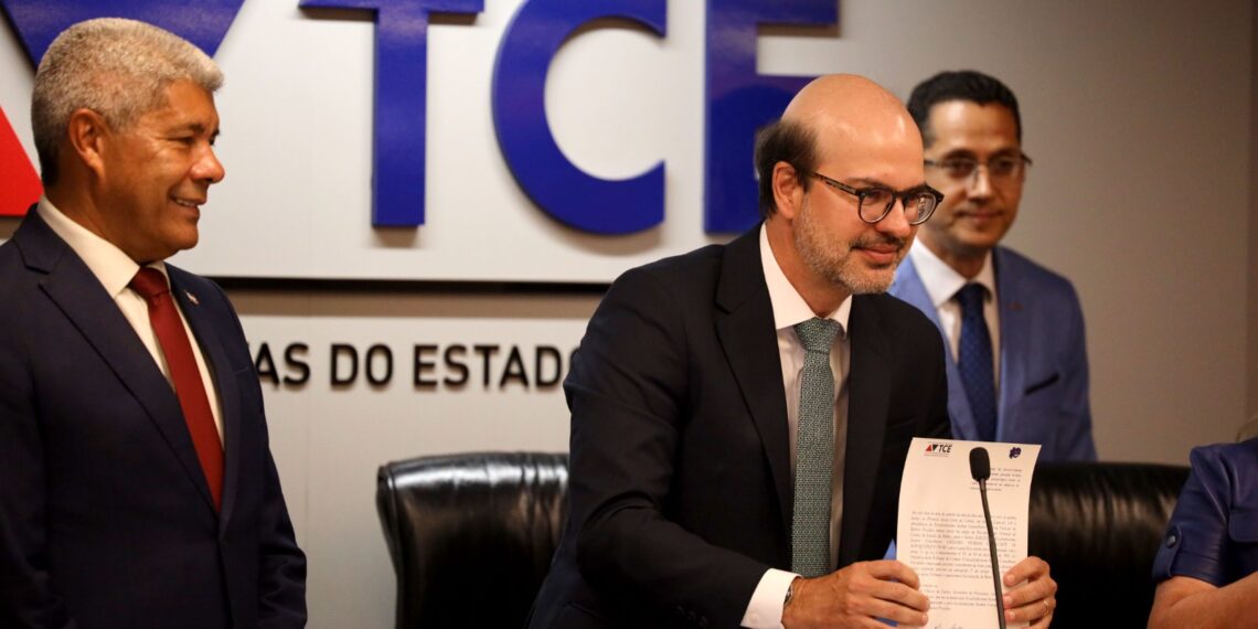 TCE-BA empossa nova Mesa Diretora para o biênio 2026/2027
