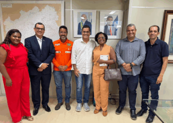 SDE debate fortalecimento do setor coureiro-calçadista de Ipirá