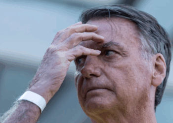 Moraes autoriza ida de Bolsonaro a hospital para fazer exames