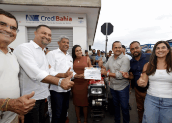 Governo do Estado realiza entrega de equipamentos para famílias de comunidades rurais em Barrocas e Biritinga