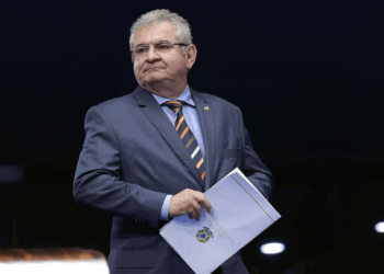 Ângelo Coronel nega articulação com Kassab no PSD baiano