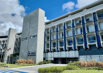 STF tira da Alba poder de julgar contas de tribunal na Bahia