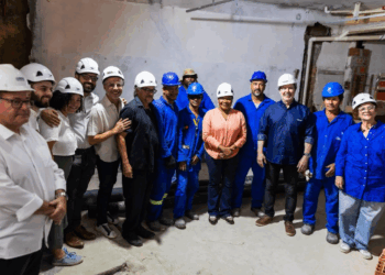 Ministra da Cultura Margareth Menezes visita obras do Novo TCA e celebra avanços