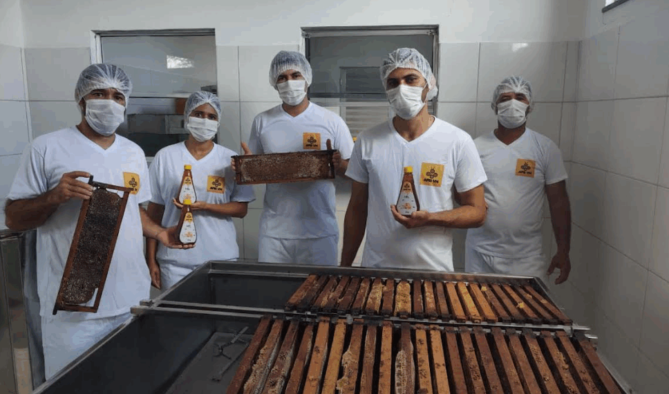 Mais de 1.600 produtos de origem animal, de agroindústrias familiares, ampliam o acesso ao mercado com apoio do Estado