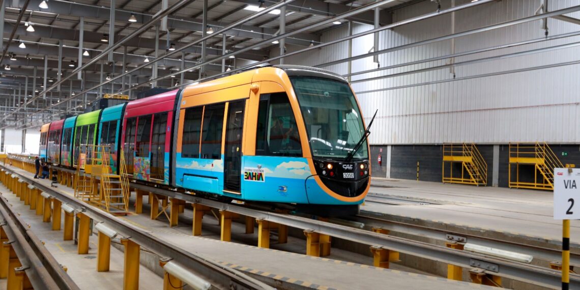 VLT de Salvador recebe R$ 600 milhões para acelerar as obras