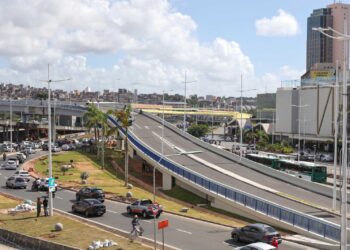 Obra na ACM amplia velocidade e reduz congestionamento