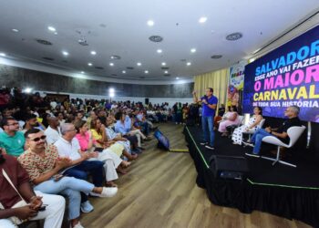 Carnaval terá cadeado em isopores de ambulantes, diz Bruno Reis