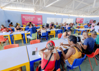 Prefeitura vai distribuir 42 mil refeições gratuitas para ambulantes durante o Carnaval