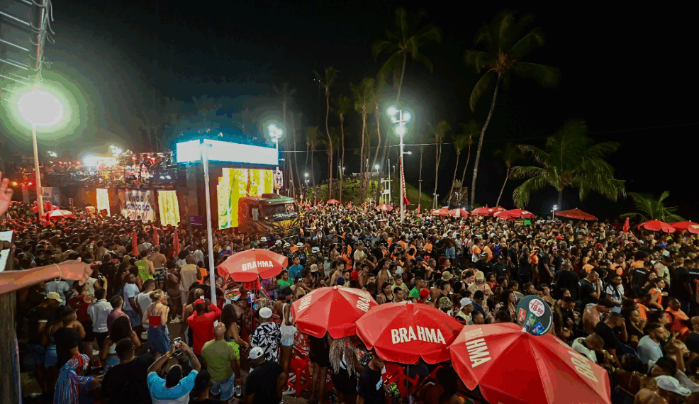 Melhor Segunda-Feira do Mundo lota pré-Carnaval em Salvador