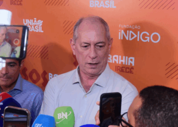 Ciro Gomes chama ponte Salvador-Itaparica de “caricatura” do PT
