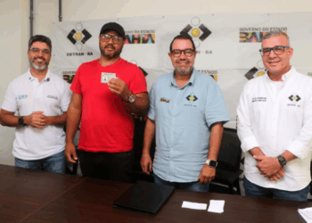 Detran emite primeira habilitação solicitada através da CNH do Brasil