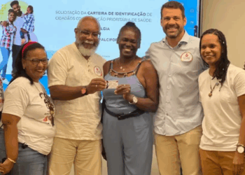 SMS lança carteira de identificação para pessoas com Doença Falciforme em Salvador