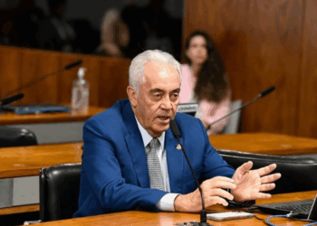 Otto Alencar recebe alta após procedimento cardíaco em Salvador