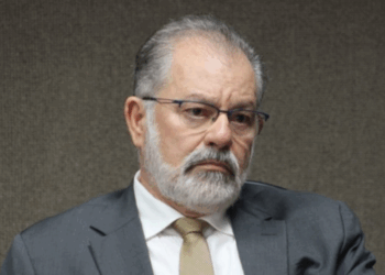 Marcelo Nilo admite candidatura independente