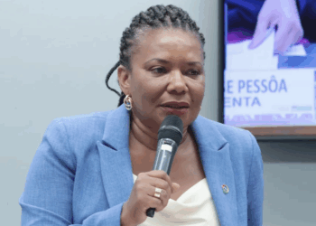 Margareth Menezes rebate críticas ao Carnaval
