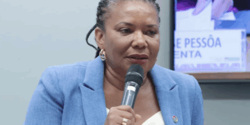 Margareth Menezes rebate críticas ao Carnaval