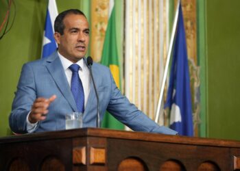 Bruno Reis cita entregas para 2026 com obras e novos ônibus