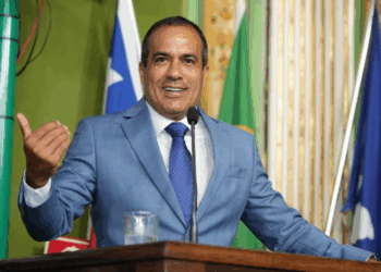 Jornal aponta Bruno Reis como vice de Flávio Bolsonaro