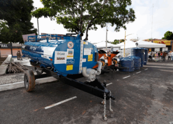 Entrega de equipamentos fortalece agricultura familiar e infraestrutura rural em Itaberaba