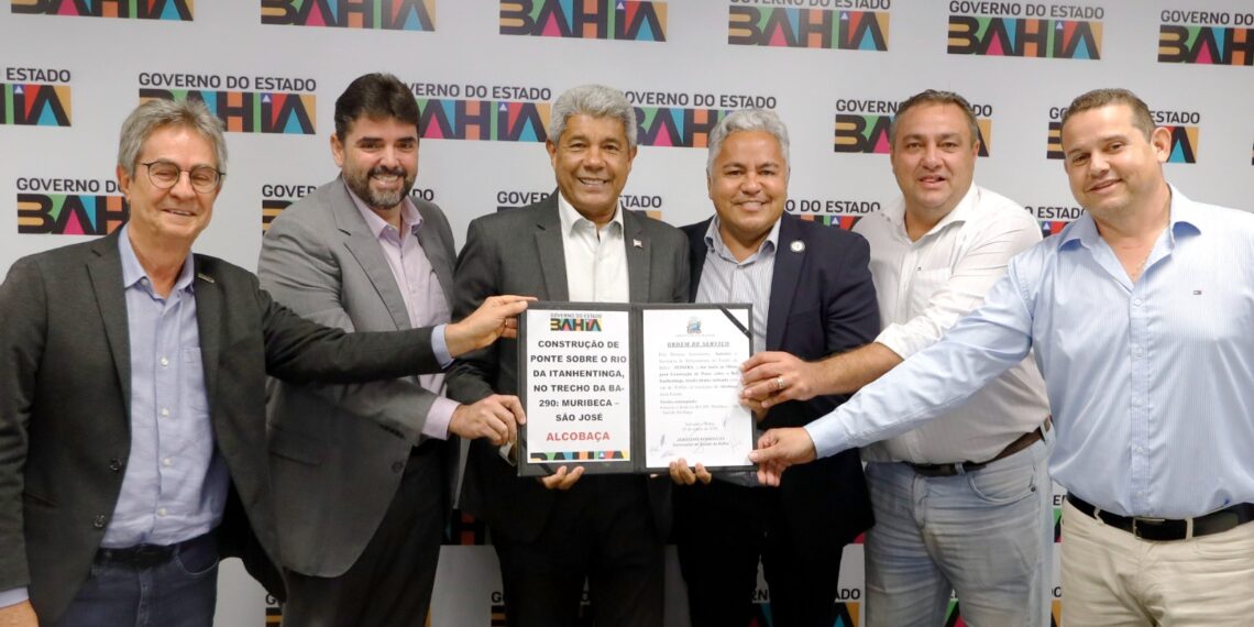 Governo do Estado assina ordem de serviço para construção de ponte em Alcobaça