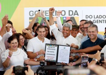 Governador autoriza obras de pavimentação no interior da Bahia