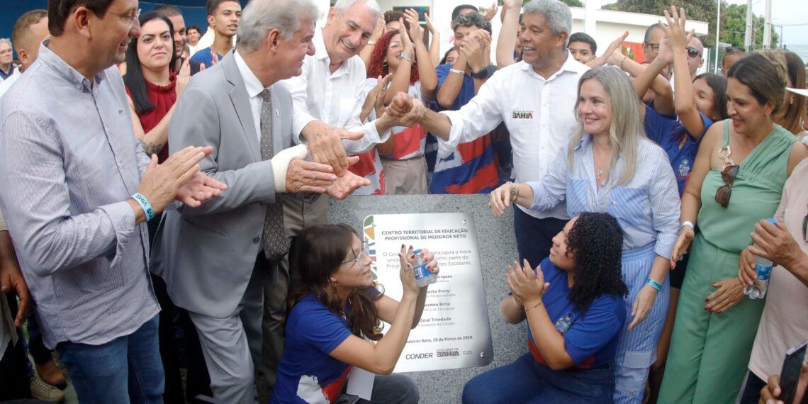 Estado amplia acesso a serviços com obras no interior da Bahia