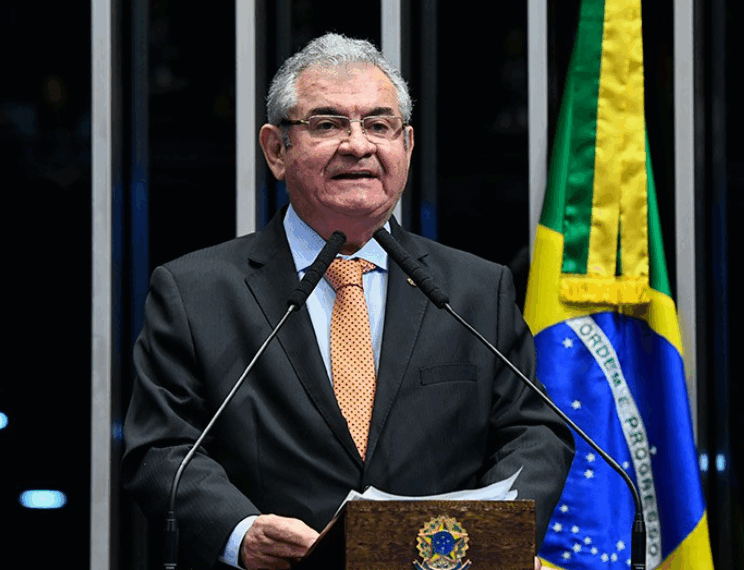 Angelo Coronel se filia ao Republicanos para disputar o Senado