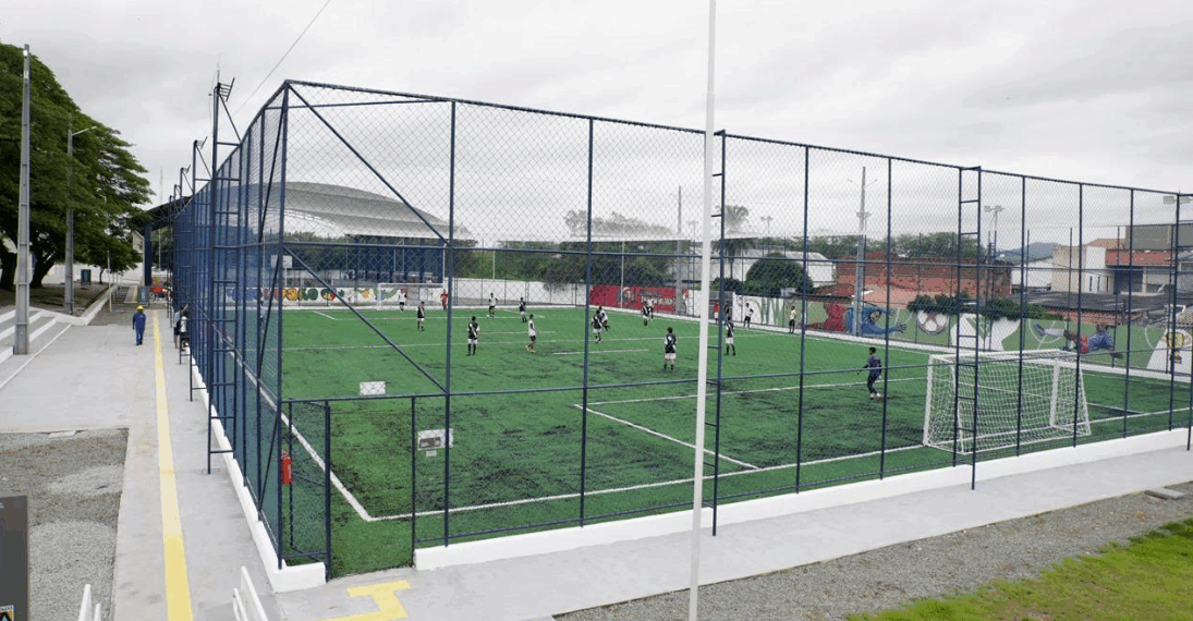 Estado inaugura obras em escola de Itapetinga