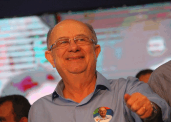 Zé Ronaldo nega vice e garante mandato em Feira