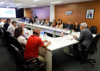 Estado amplia investimentos e entrega equipamentos em Ruy Barbosa