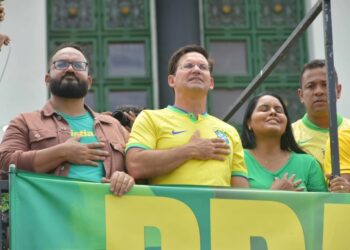 Roma critica petistas em evento na Barra