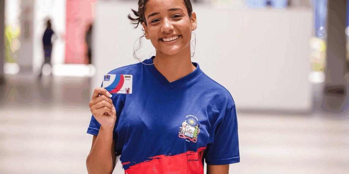 Bolsa Presença libera crédito de março para 366 mil estudantes