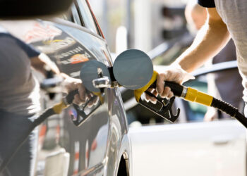 Gasolina Premium 100 chega ao mercado para atender motores de alta performance