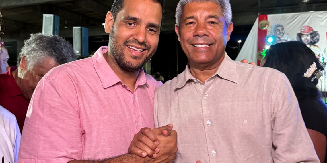 “O povo sabe escolher quem tá ao lado de Lula e da Bahia”, diz Tássio Brito