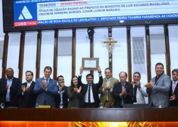 ALBA concede Título de Cidadão Baiano ao prefeito Júnior Marabá