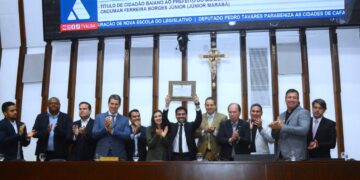 ALBA concede Título de Cidadão Baiano ao prefeito Júnior Marabá