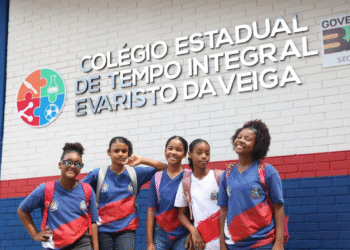 Governo do Estado entrega modernização de mais um colégio de tempo integral, em Salvador