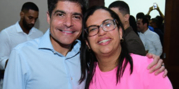 Ana Paula sai da Secult para coordenar campanha de ACM Neto