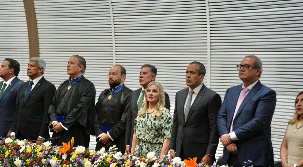 Bruno Reis participa da posse do novo presidente do TRE-BA e reforça parceria com a instituição