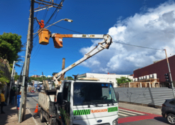 Semáforos vandalizados geram mais de R$ 1 milhão de prejuízo em Salvador