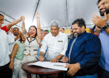 Governo investe R$ 20 mi em pavimentação em Jaguaripe