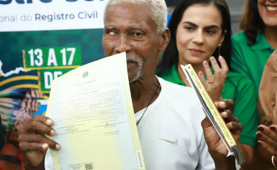 Certidões de nascimento, casamento e outros documentos podem ser expedidos até esta sexta (17) na sede do CadÚnico